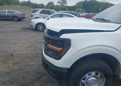 2025 Ford F-150 Xl z USA, uszkodzony, nr VIN 1FTEX1LP8SKD55294